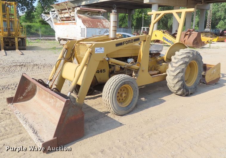 image for item DD6309 Ford 445 tractor