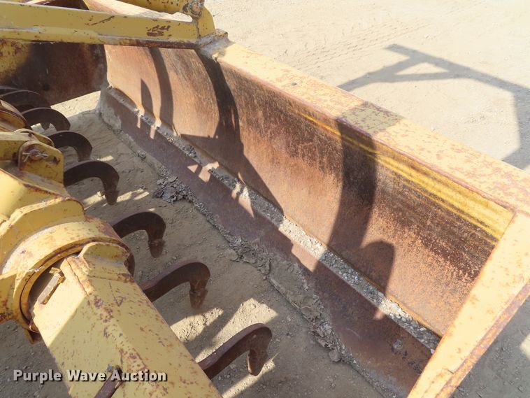 image for item DD6309 Ford 445 tractor