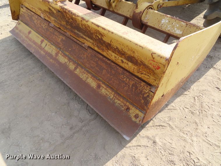 image for item DD6309 Ford 445 tractor