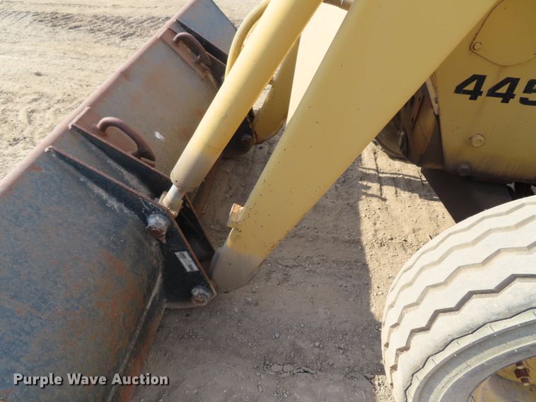 image for item DD6309 Ford 445 tractor