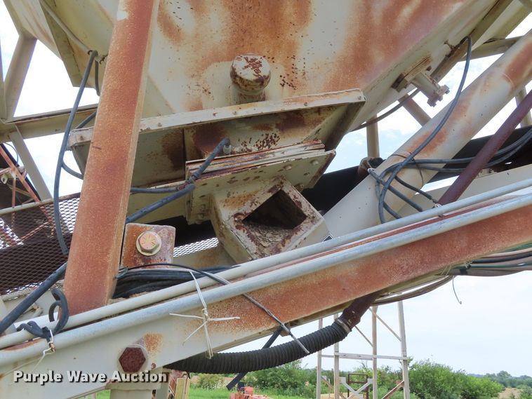 image for item DD6321 1972 Vince-hagan HT-7250-25 concrete batch plant