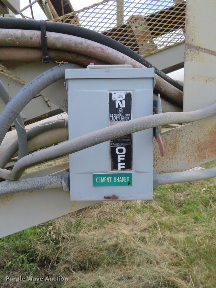 image for item DD6321 1972 Vince-hagan HT-7250-25 concrete batch plant