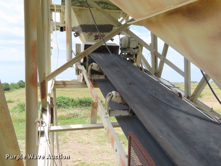 image for item DD6321 1972 Vince-hagan HT-7250-25 concrete batch plant