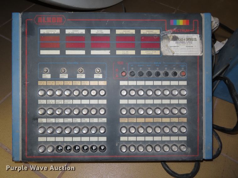 image for item DD6321 1972 Vince-hagan HT-7250-25 concrete batch plant