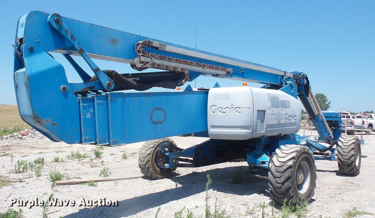 image for item DD6332 2008 Genie Z-135 boom lift