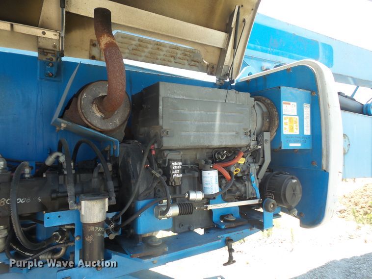 image for item DD6332 2008 Genie Z-135 boom lift