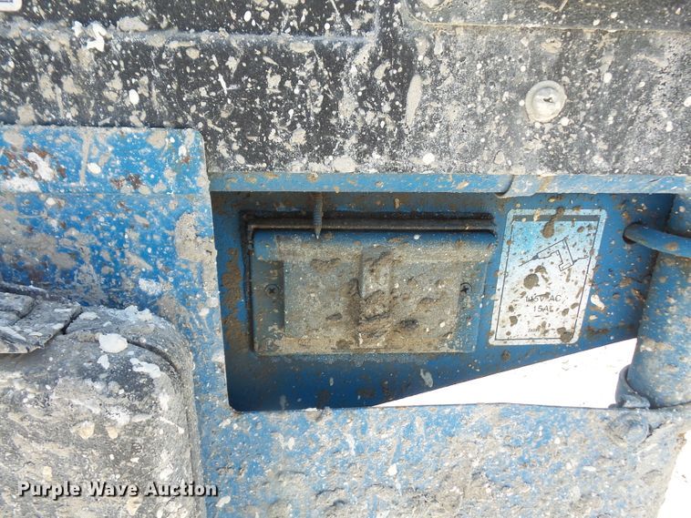 image for item DD6332 2008 Genie Z-135 boom lift