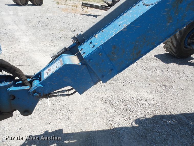 image for item DD6332 2008 Genie Z-135 boom lift