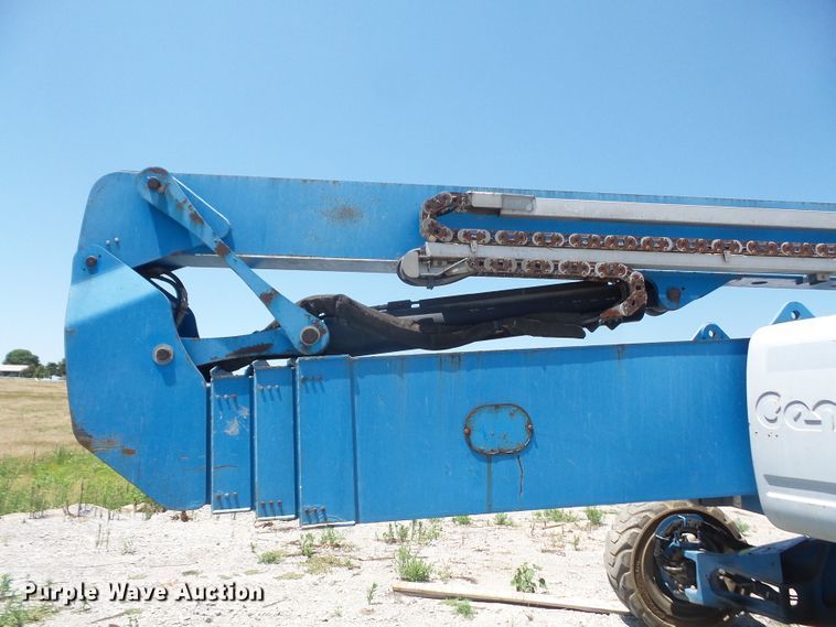 image for item DD6332 2008 Genie Z-135 boom lift