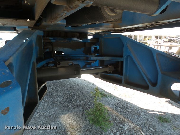 image for item DD6332 2008 Genie Z-135 boom lift