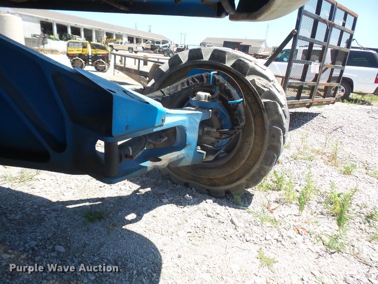 image for item DD6332 2008 Genie Z-135 boom lift