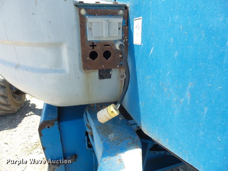 image for item DD6332 2008 Genie Z-135 boom lift