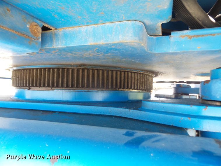 image for item DD6332 2008 Genie Z-135 boom lift