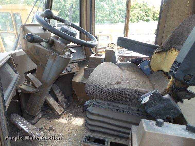 image for item DD6349 1992 Caterpillar 950F wheel loader