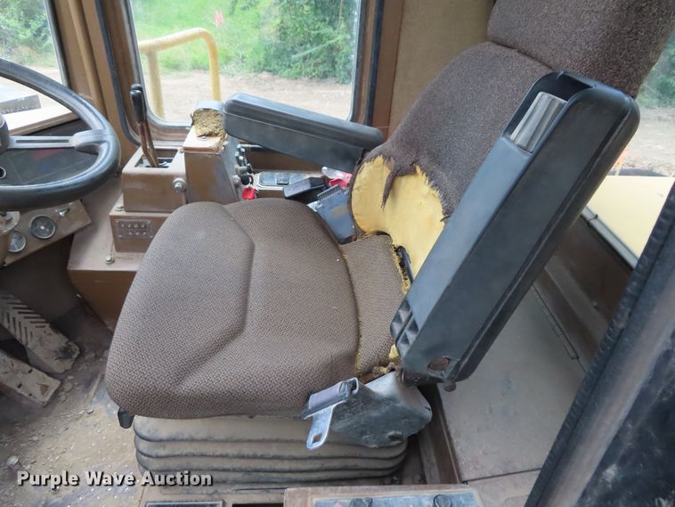 image for item DD6349 1992 Caterpillar 950F wheel loader