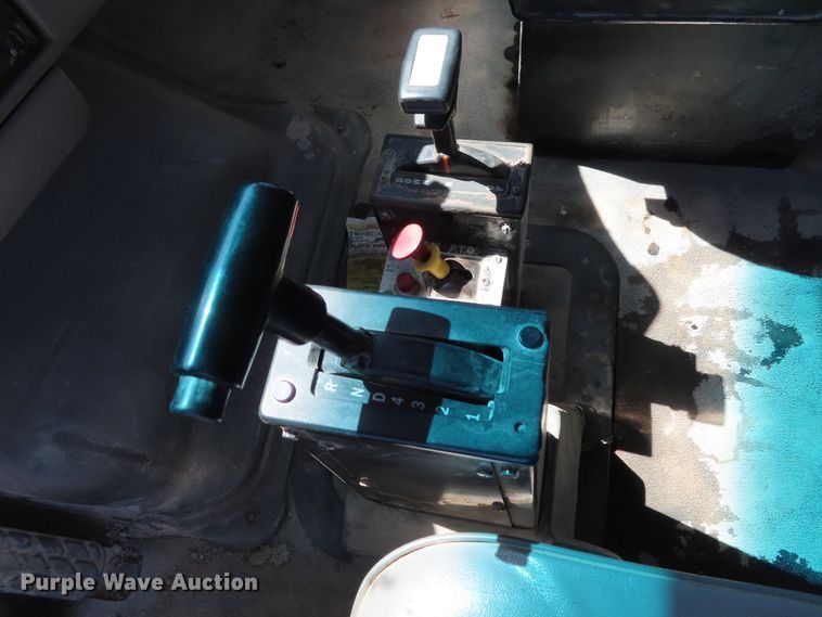 image for item DE3475 1998 Ford Louisville dump truck