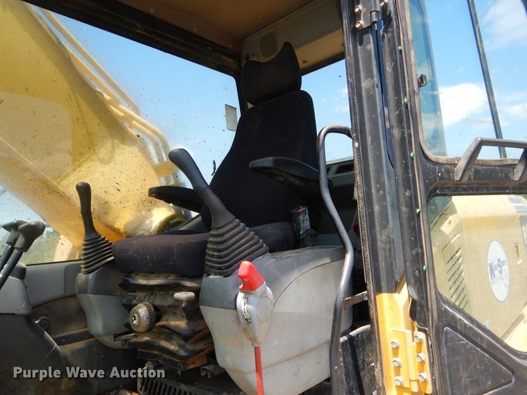image for item DE4004 2005 Komatsu PC300LC-7 excavator