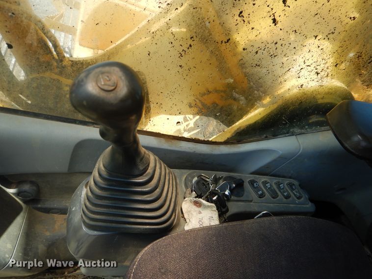 image for item DE4004 2005 Komatsu PC300LC-7 excavator