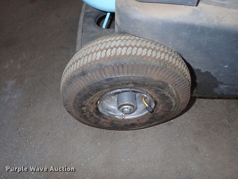 image for item DE5495 Robinair AC recovery machine