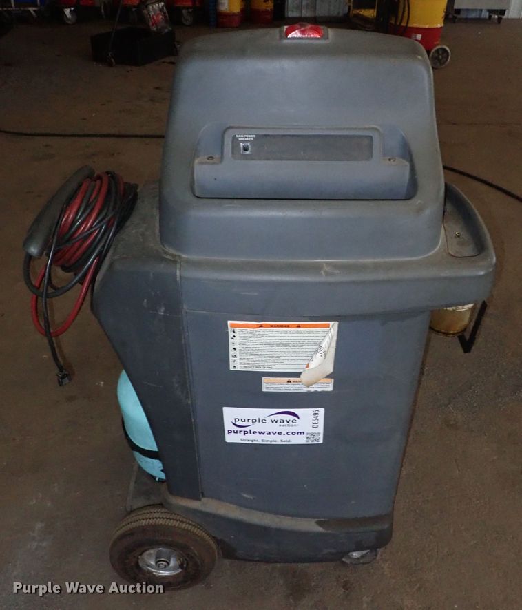 image for item DE5495 Robinair AC recovery machine