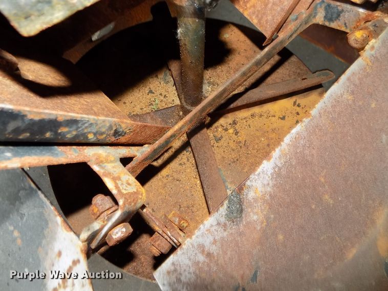 image for item DE7741 Flink FM10ET spreader