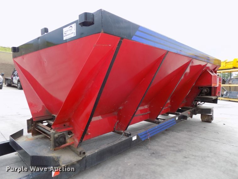 image for item DE7742 Henderson spreader