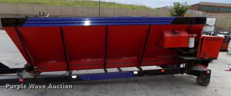 image for item DE7742 Henderson spreader