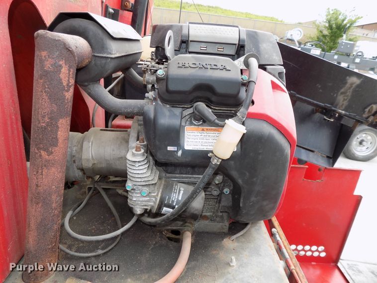 image for item DE7742 Henderson spreader