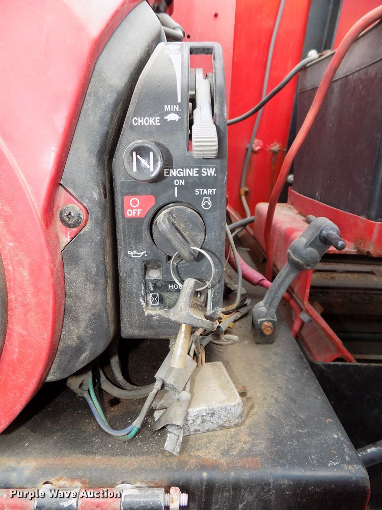 image for item DE7742 Henderson spreader