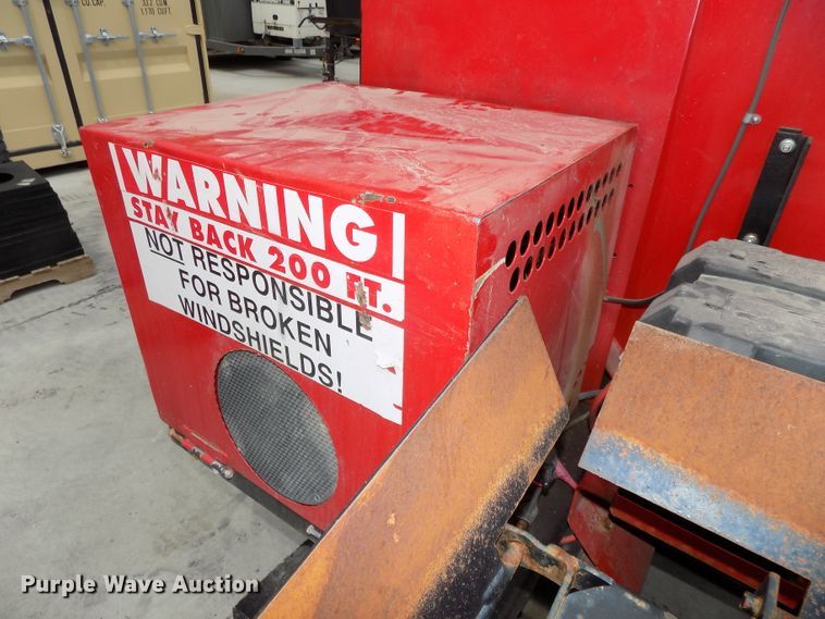 image for item DE7742 Henderson spreader