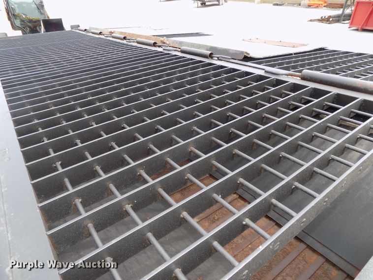 image for item DE7742 Henderson spreader