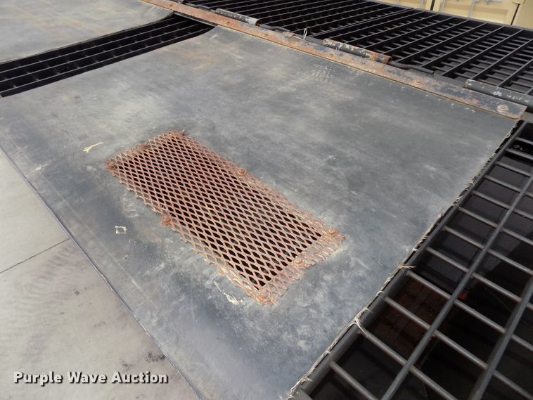 image for item DE7742 Henderson spreader