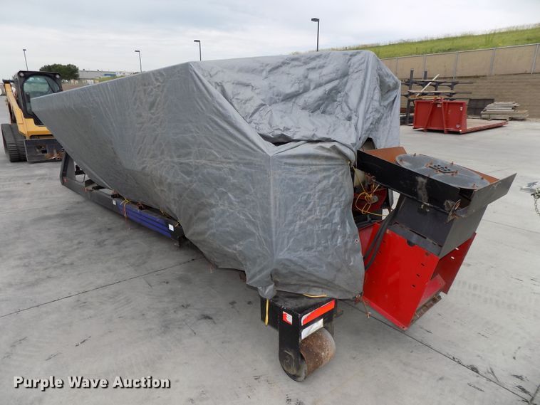 image for item DE7742 Henderson spreader