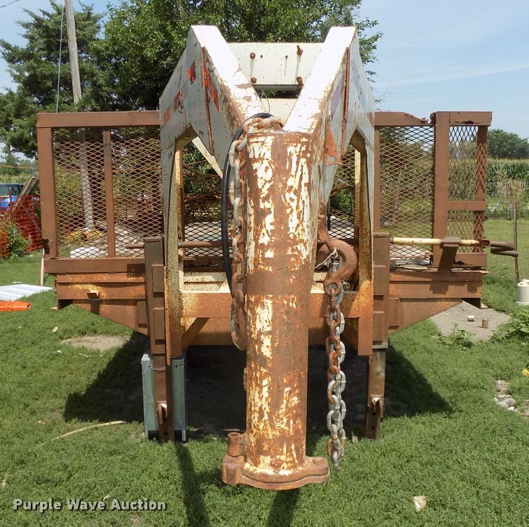 image for item DE7750 1982 Belshe T-82A equipment trailer