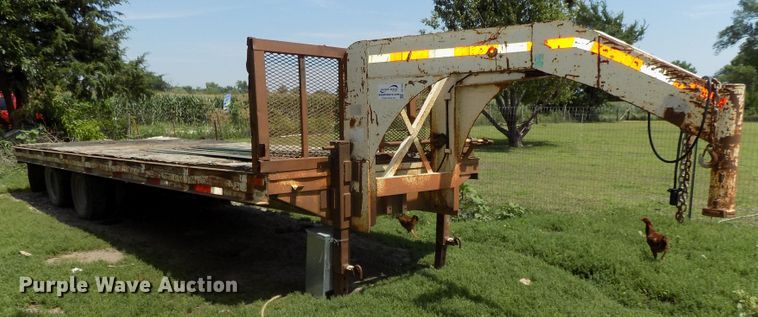 image for item DE7750 1982 Belshe T-82A equipment trailer