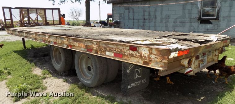 image for item DE7750 1982 Belshe T-82A equipment trailer