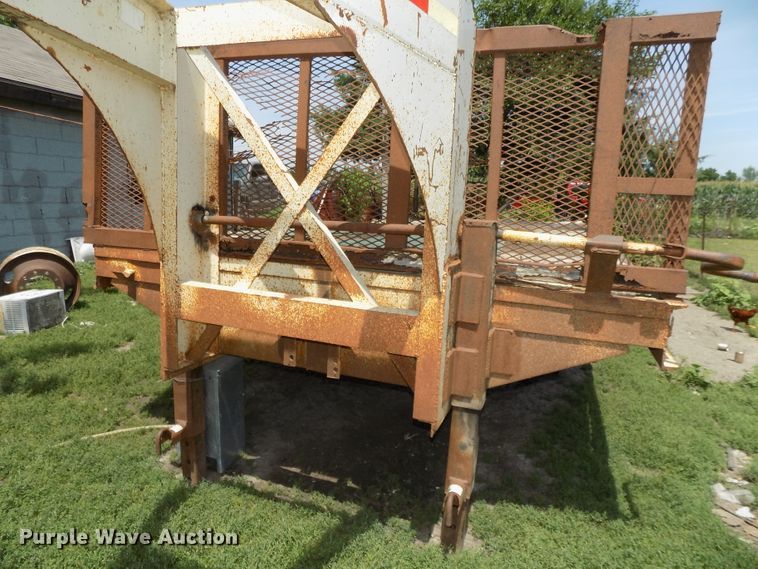 image for item DE7750 1982 Belshe T-82A equipment trailer