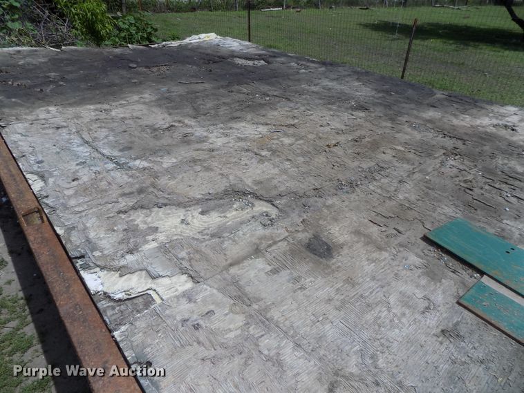 image for item DE7750 1982 Belshe T-82A equipment trailer