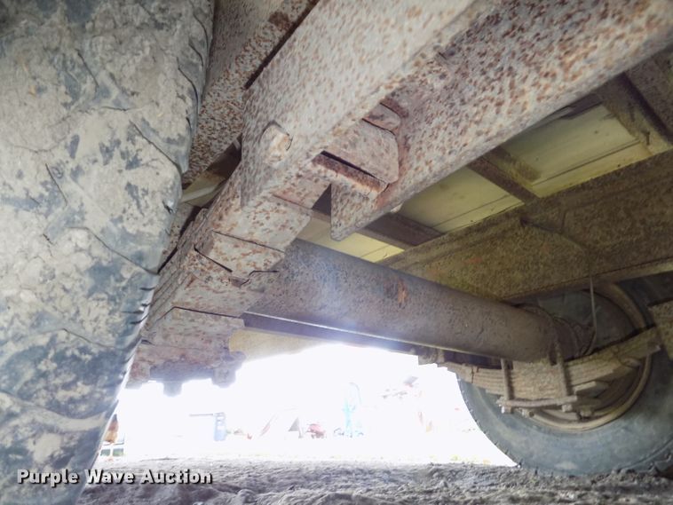 image for item DE7750 1982 Belshe T-82A equipment trailer