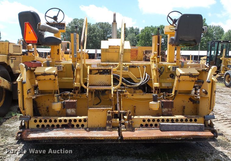 image for item DE7883 1993 Blaw Knox PF200B paver