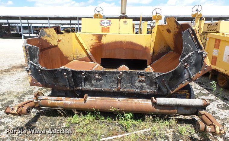 image for item DE7883 1993 Blaw Knox PF200B paver