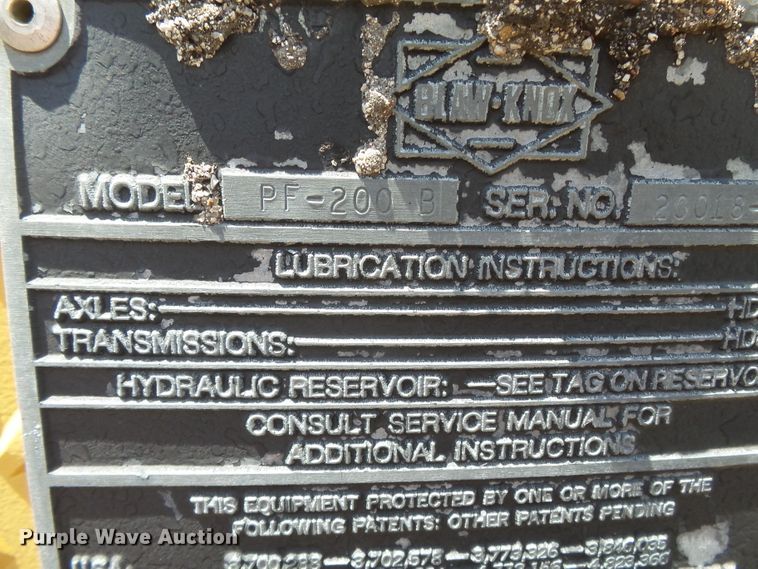 image for item DE7883 1993 Blaw Knox PF200B paver