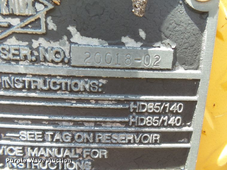 image for item DE7883 1993 Blaw Knox PF200B paver