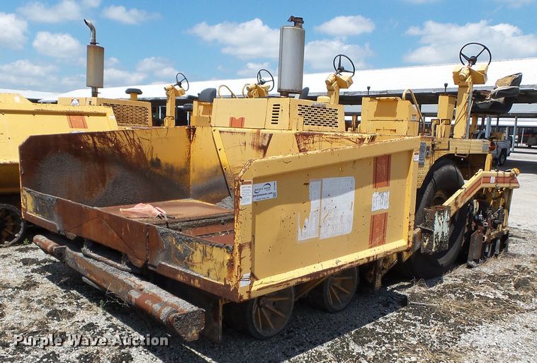 image for item DE7884 1996 Blaw Knox PF171A paver