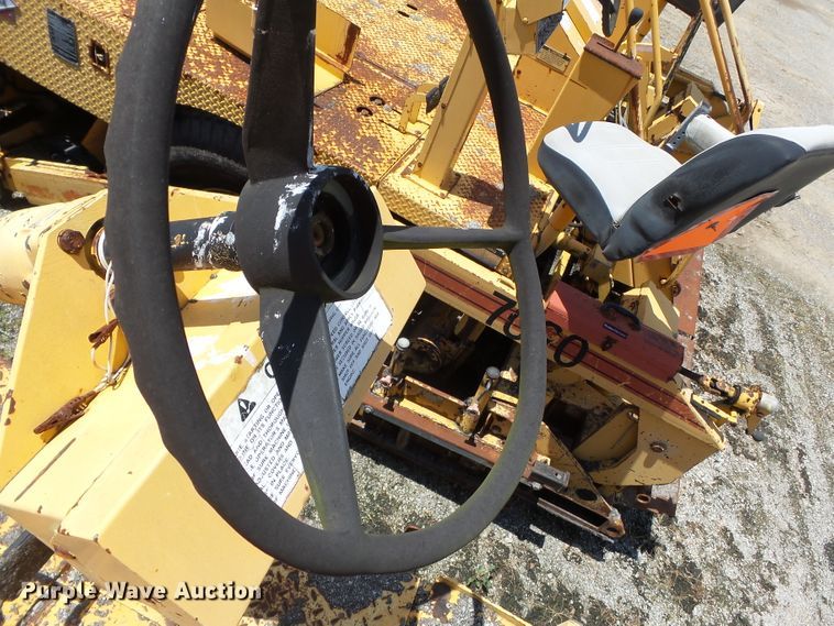 image for item DE7884 1996 Blaw Knox PF171A paver