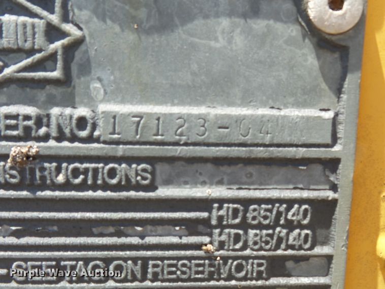 image for item DE7884 1996 Blaw Knox PF171A paver