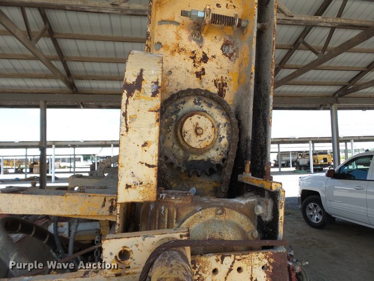 image for item DE7885 1980 Pav-saver 12-20 paver