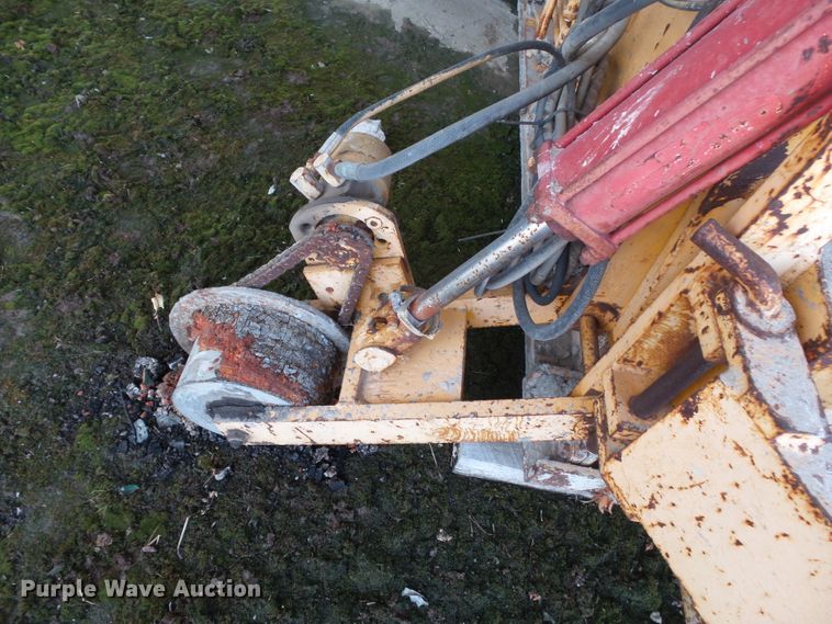 image for item DE7885 1980 Pav-saver 12-20 paver