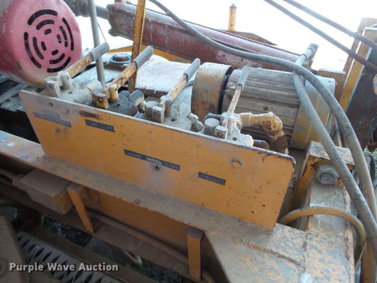 image for item DE7885 1980 Pav-saver 12-20 paver