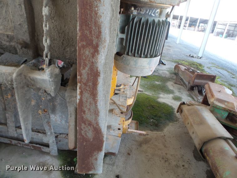 image for item DE7885 1980 Pav-saver 12-20 paver